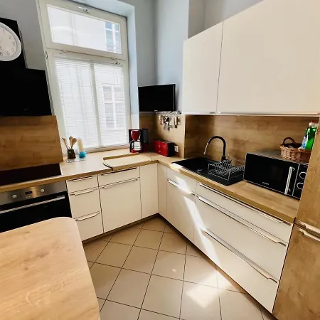 Diana/perle Apartment